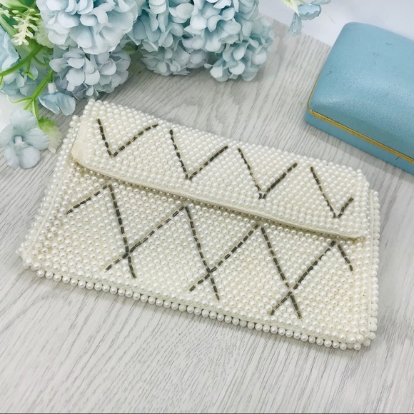 Vintage Handbags - Cute Vintage Beaded Pearl Handbag Clutch Wallet